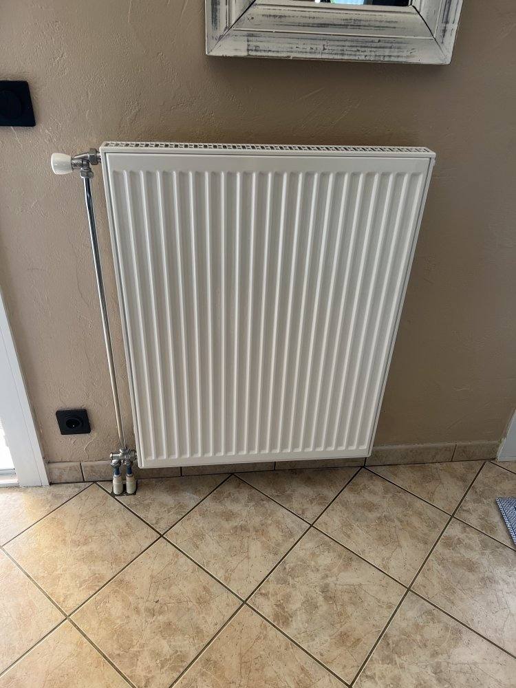 Radiateur remplacé à Jassans-Riottier