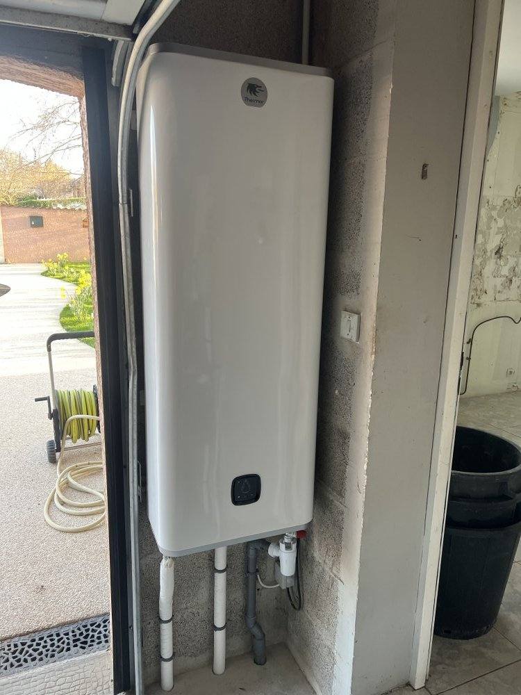 Chauffe-eau gain de place installé à Toussieux